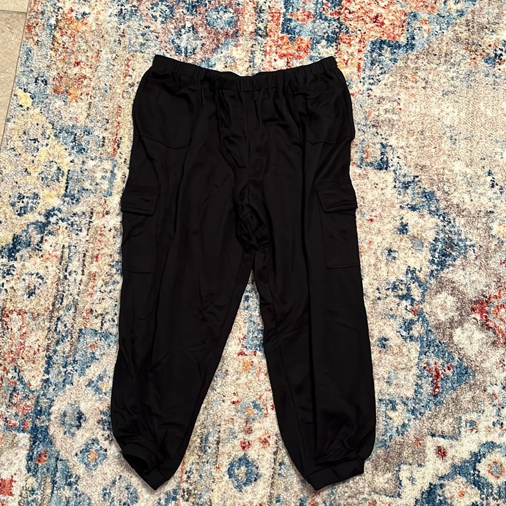 Black Women's Cargo Jogger Pants - Stretch Pull-On
